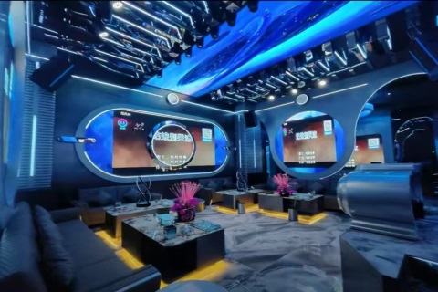 福州倾城俱乐部KTV招聘礼仪模特,团队有你加入变得更加精彩哟